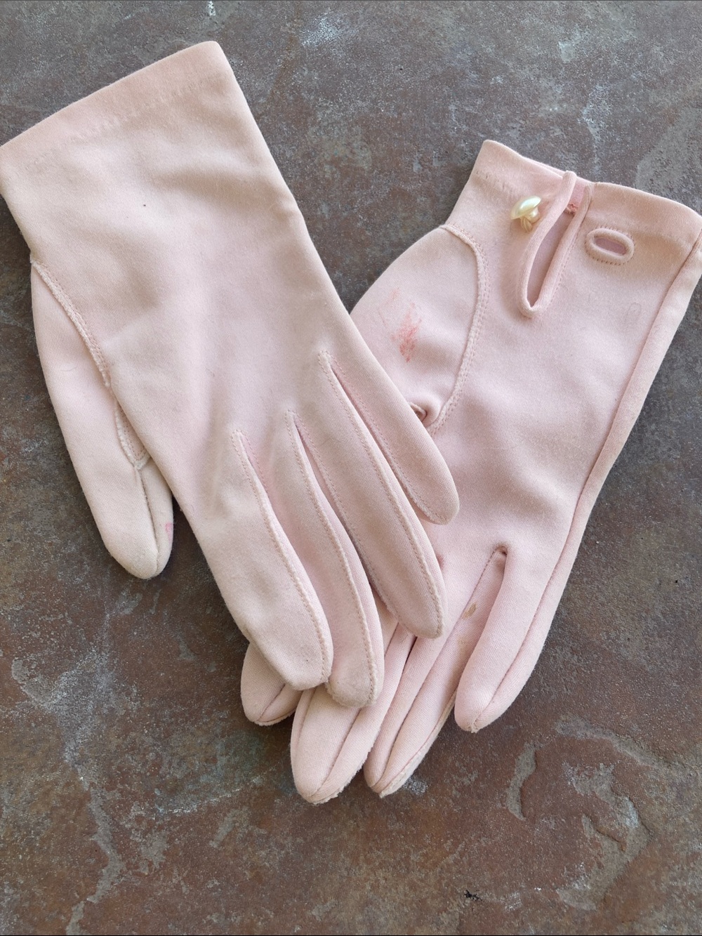 Vintage 60s Pale Pink Women's Dress Gloves with Pearl Button